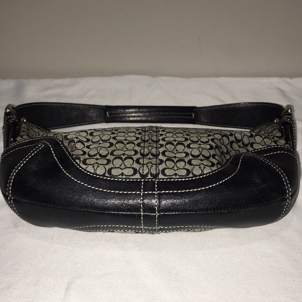 COACH PURSE - Picture 6 of 8